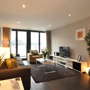 Your Base - Grand Canal Square Apartment